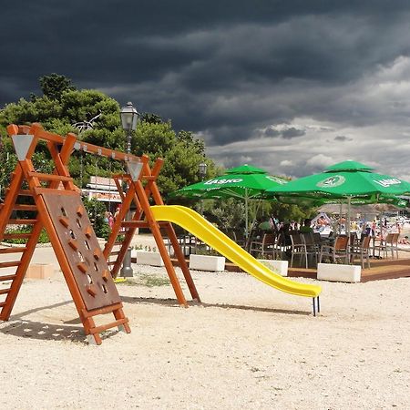 Apartments Tonka Pakoštane Екстериор снимка