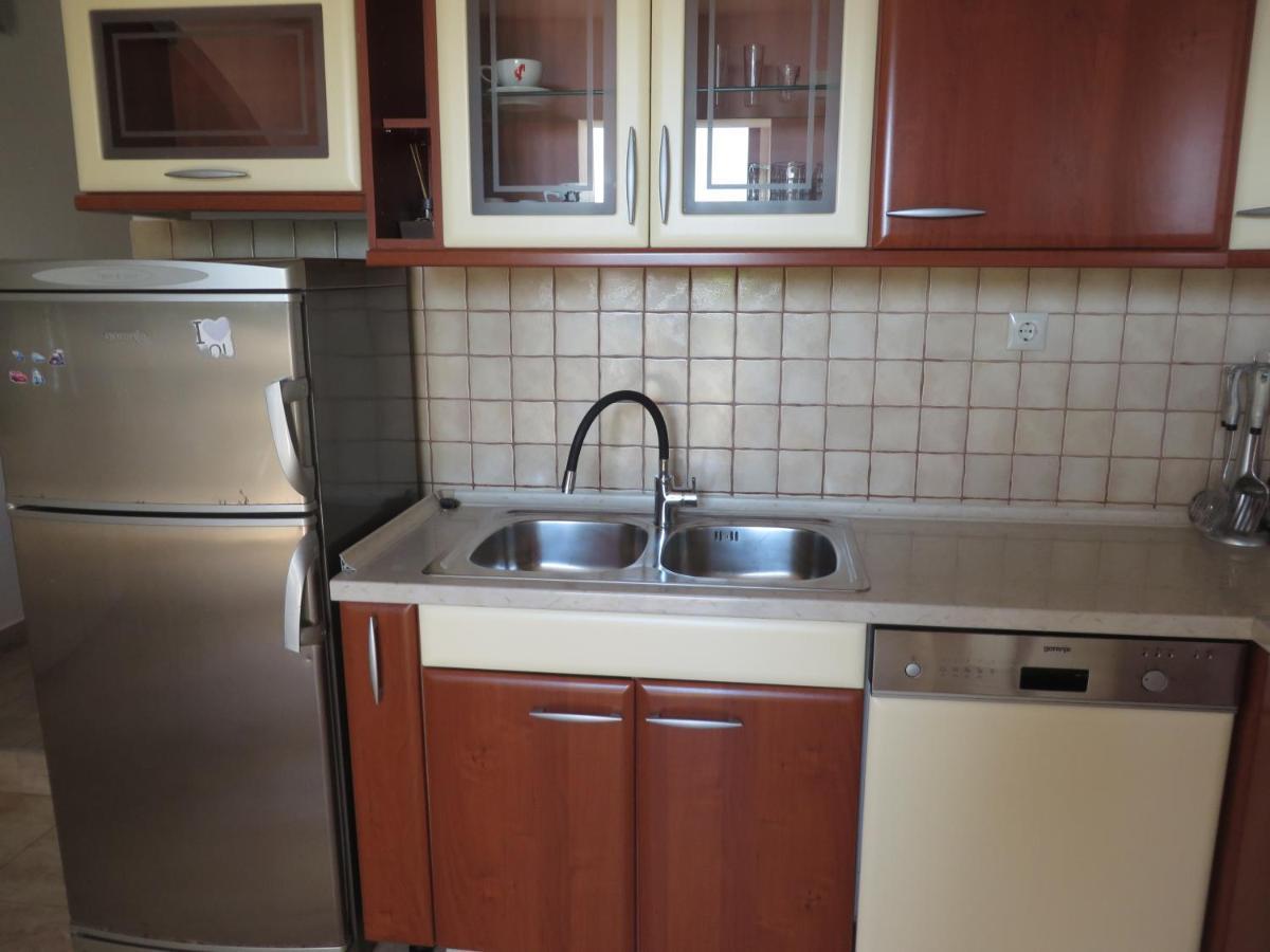 Apartments Tonka Pakoštane Екстериор снимка