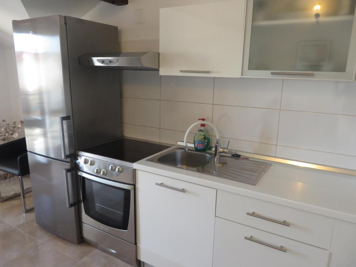 Apartments Tonka Pakoštane Екстериор снимка