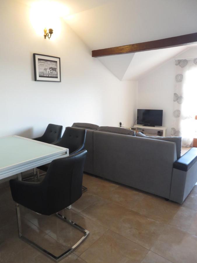 Apartments Tonka Pakoštane Екстериор снимка