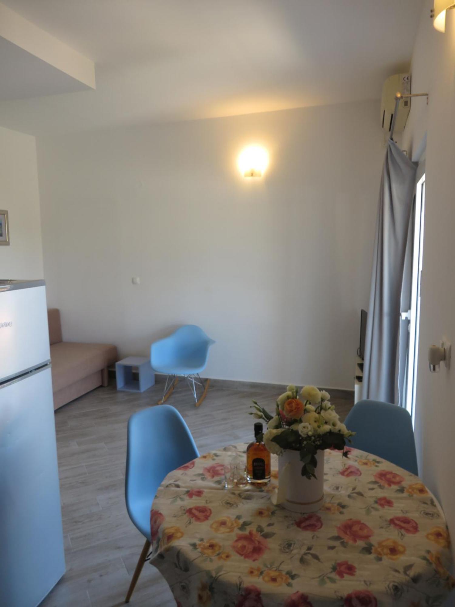 Apartments Tonka Pakoštane Стая снимка