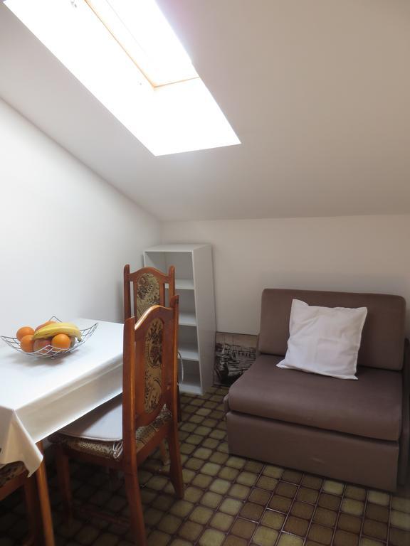 Apartments Tonka Pakoštane Стая снимка