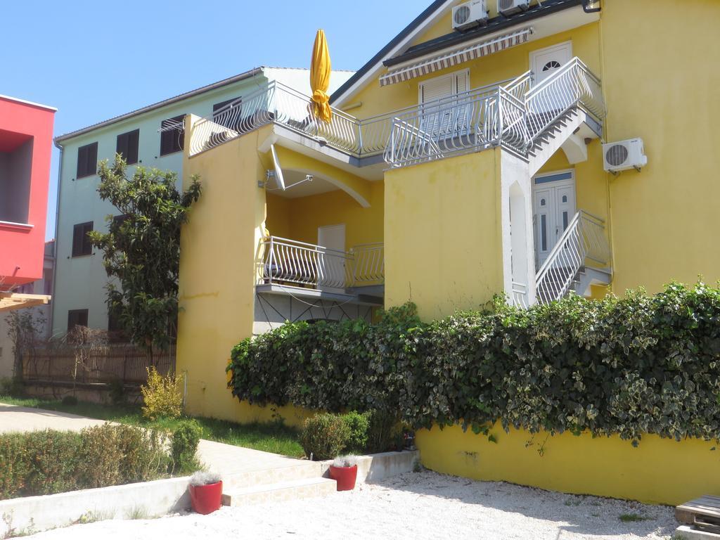 Apartments Tonka Pakoštane Екстериор снимка