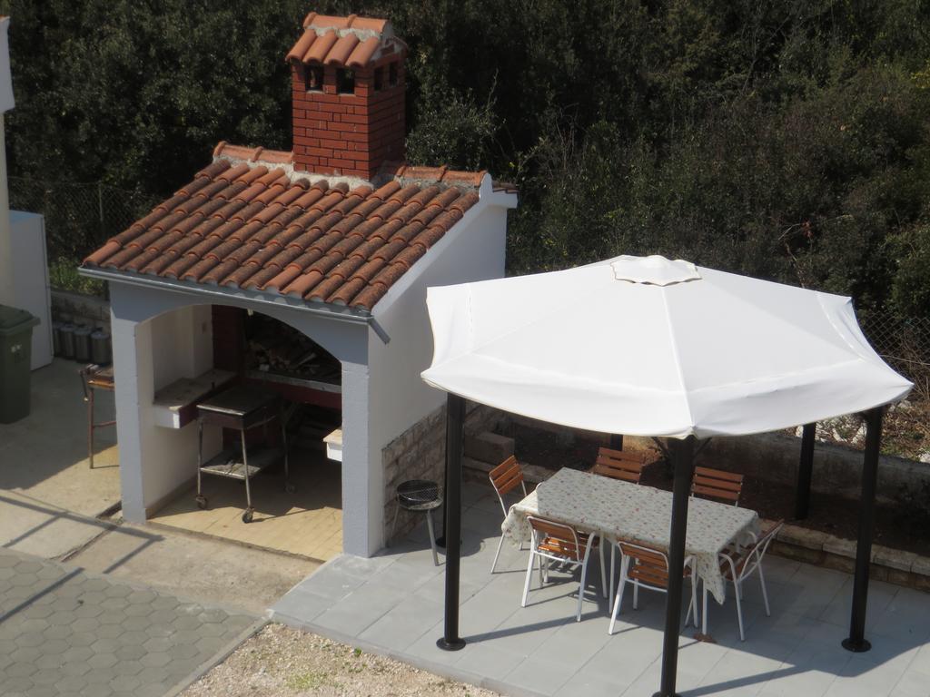 Apartments Tonka Pakoštane Екстериор снимка